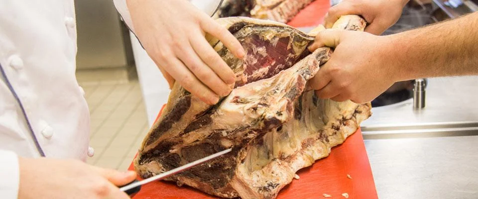 Dry Aged Beef direkt von der Wiese Milch oder Fleischrasse Titelbild