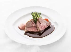 Geschmorte Lammkeule