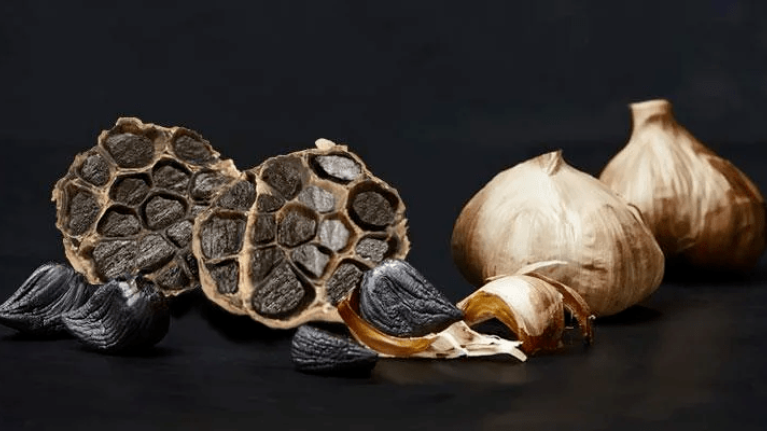 Schwarzer Knoblauch