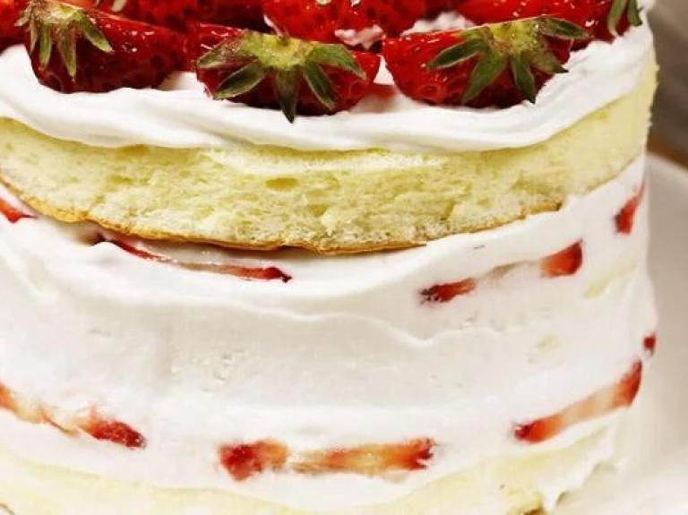 Strawberry shortcake with cream and strawberry filling