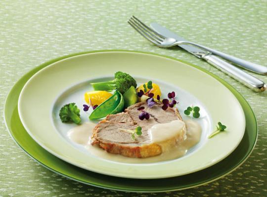 Kalbsschulter in Buttermilch-Sardellensauce