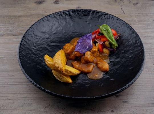 Garden Gourmet Filetstreifen, Pommerysenfsauce, Ofenkartoffel, Grillgemüse