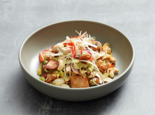 Garden Gourmet - Asiatisches Cashew Stir Fry mit veganen Filetstreifen