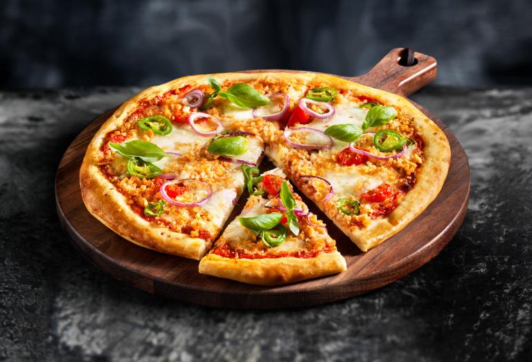 Pizza "Vuna" mit pflanzlichem Käse
