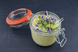 Lauchcremesuppe mit Sojasprossen