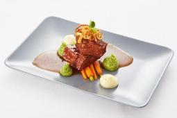 Kalbsragout Strindberg mit Senfschaum