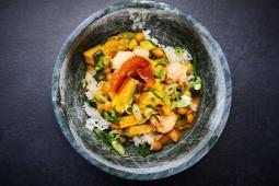 Butter-Curry mit veganen Filetstücken