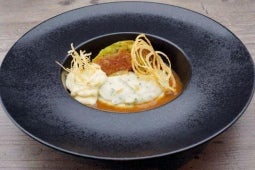 Krautwickel/ veganes Hack/ Zwiebelschaum/ Kräuterkartoffelcreme