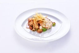 Veganes Pilzragout mit Haselnusssauce