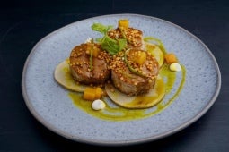 Luqaimat - frittierte Teigbällchen, Dessert der Wüstenprinzen