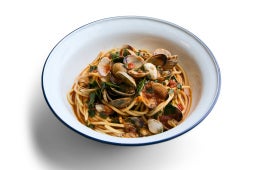 Spaghetti Vongole al Pomodoro