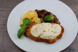 Garden Gourmet Schnitzel Tomate Mozzarella, Pilz Pot Pourri, Kartoffelgratin