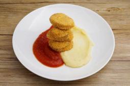 GARDEN GOURMET Nuggets mit Tomatensauce und Kartoffelpüree (KITA-Rezept)
