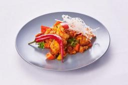 "Jambalaya" mit Garnelen, Hähnchenbrust und Zimt