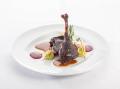 Gänsekeule in Orangen-Aprikosensauce, Rotkohlschaum