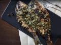 Gegrillte Dorade mit Zitronenbutter