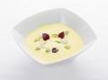 Blumenkohl-Currycremesuppe mit Avocado