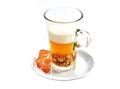 Pilz-Cappuccino-Suppe mit Milchschaum und Tiroler Speck
