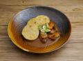 GARDEN GOURMET Filetstreifen mit Jägersauce und Semmel-Serviettenknödel (KITA-Rezept)