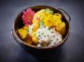 Blumenkohl-Ravaya mit Bombay-Kartoffeln und Koriander-Chutney