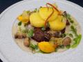 Knusprige Boulette mit Thymian-Rahmchampignons, gebratene Kloßscheiben
