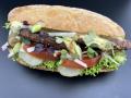 Nestlé Professional Baguette Brötchen mit veganer Frikadelle