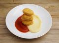 GARDEN GOURMET Nuggets mit Tomatensauce und Kartoffelpüree (KITA-Rezept)
