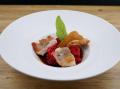 Saltimbocca vom Spanferkel mit rote Beete-Risotto und Marsalajus
