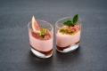 Ruby-Panna Cotta mit Feige