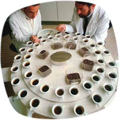 Gläser Kaffee