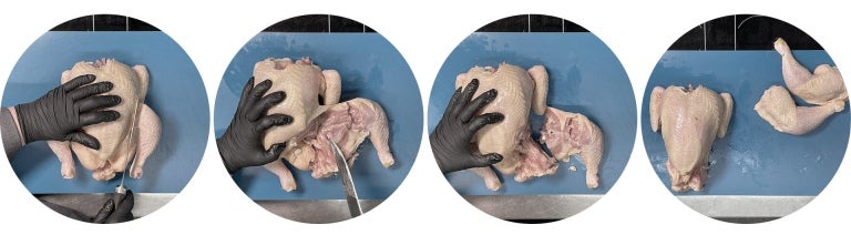 Hand in schwarzen Hygienehandschuhen schneidet Hähnchenschnekel in Schritten